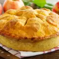 How Long is an Apple Pie Baked for?