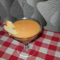Свежа напитка с ябълки и моркови