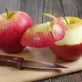 Как лесно се бели ябълка?