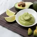 Hoe maak je een avocado sneller zacht?