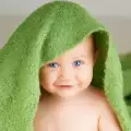 Колко често се чистят ушите на бебето?