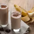 Шоколадово смути с банан и кокосово мляко