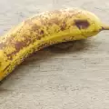 Eat Only Overripe Bananas with Dark Spots on the Peel!