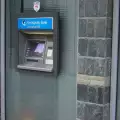 Крадци задигнаха цял банкомат в Банско
