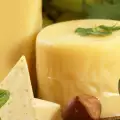 Как хранить сыр в холодильнике?