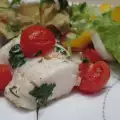 Бяла риба с чери домати в плик за печене