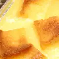 Американски десерт с кроасани и кленов сироп