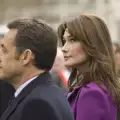 Никола Саркози приема поздравления за щерка си