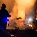 Пожар изгори кола и част от механа в Банско