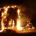 Пожар бушува в цех в село Баня