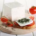 Какво всъщност се крие в сиренето?