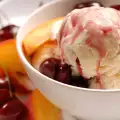 Плодов сладолед с ванилия