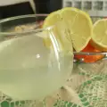 Detox Beverage with Lemons for Effective Bodily Cleansing