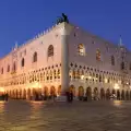 Дворецът на дожите във Венеция