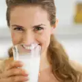 Ползи от пиенето на прясно мляко преди лягане