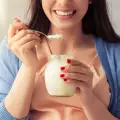 Приготвяне на домашно кисело мляко с плодове