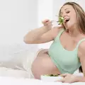 Безопасна ли е диетата по време на бременност