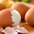 Как легко очистить яйца от скорлупы?