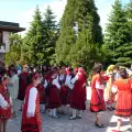 Автентичен фолклор и вкусни гозби в Банско