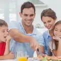 Три причини да се храним като децата си