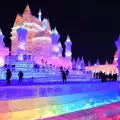 Започна 3-месечният фестивал на ледените скулптури в Китай