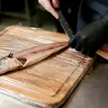 Как се филетира риба скумрия?