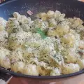 Gnocchi mit Speck und Parmesan aus der Pfanne