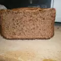 Пухкав грахам хляб