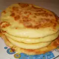 Вкусни хачапури с кашкавал и сирене
