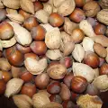 How to Clean and Roast Hazelnuts?