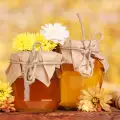 Ядем мед, пълен с антибиотици и пестициди