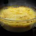 Картофена запеканка с кайма, масло и топено сирене