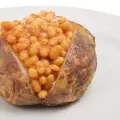 Пълнени картофи с боб