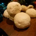 Коледна орехово-шоколадова снежна топка