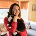 Жена измина над 2000 км, за да спаси котка, болна от рак