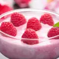 Jellied Yoghurt with Raspberries
