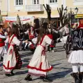 Фолклорни състави се надиграват на фестивал в Сливен