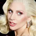 Лейди Гага изненада с визия