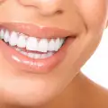 Домашно и натурално избелване на зъбите