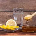 Неочаквани вреди от пиенето на вода с лимон