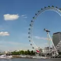 Плаваща къща ще развежда лондонските туристи