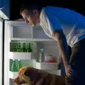Removing the smell of fish from the refrigerator