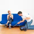Почистването на дома прави връзката по-здрава
