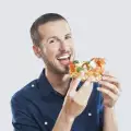 Как любовта към пицата спаси мъж, получил удар?