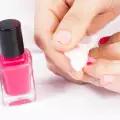 Съвети за по-лесно премахване на лак за нокти