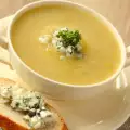 Супа от целина и синьо сирене