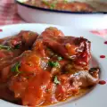 Печени чушки с доматен сос на фурна