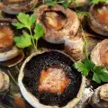 Oven-Baked Button Mushrooms with Butter