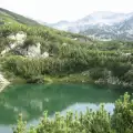 Лавина е затрупала езерото Окото в Пирин