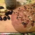 Питка с кашкавал и маслини